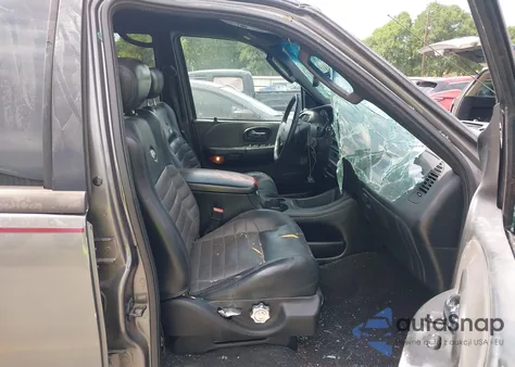 2002 Ford F-150 Lariat from USA, damaged, VIN 1FTRW07322KC24433